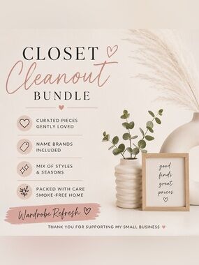 ✨Women’s Mystery Clothing Bundle ✨ 
- Small - 15 Items